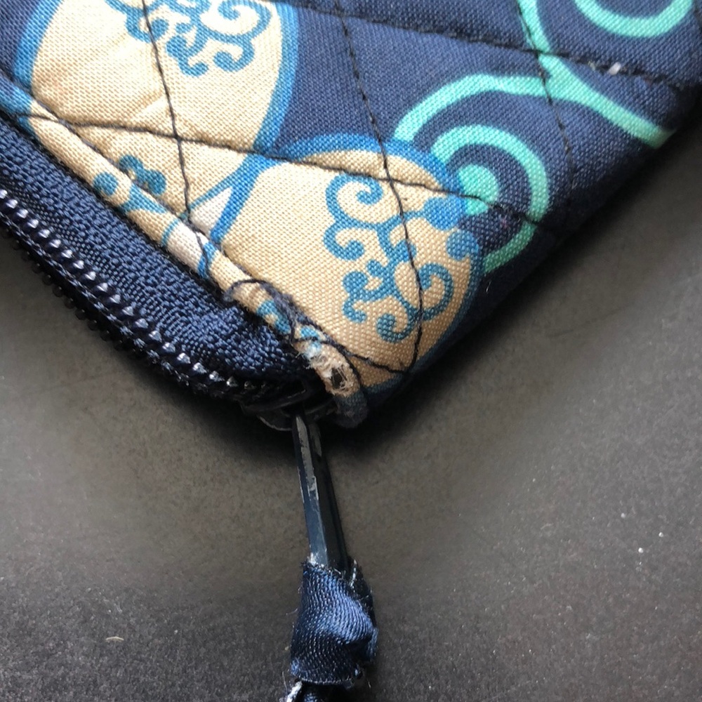 Vera Bradley wallet - Picture 4 of 6